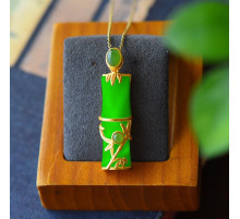 Золота підвіска із зеленим турмаліном і нефритом бамбуковий кулон для довголіття та процвітання