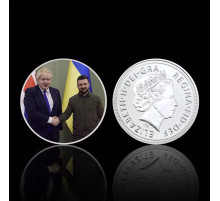 Срібна монета Президент Зеленський і прем'єр-міністр Борисбокс Її Величності королева Єлизавети II