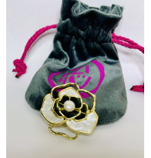 Золота брошка з малазійськими перлами та перламутром у формі півонії для грошей