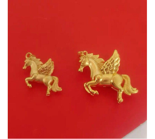 Золота підвіска амулета Летюча Кінь Пегас приносить удачу, захищає вас і вашу ауру від недуг