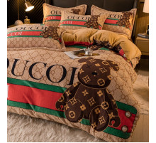 Турмалінова молочна постільна білизна з кораловою ниткою з чотирилистним конюшином для удачі Тепле