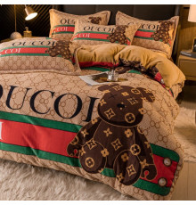 Турмалінова молочна постільна білизна з кораловою ниткою з чотирилистним конюшином для удачі Тепле