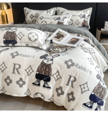 Турмалінова молочна постільна білизна з кораловою ниткою з чотирилистним конюшином і Кроликом Теплое