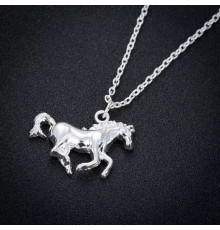Посріблена підвіска Кінь активує удачу достатку та процвітання