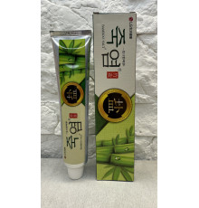 Натуральна Бамбукова Зубна паста з травами, м'ятою й бамбуковою сіллю очищає й полірує 160 г