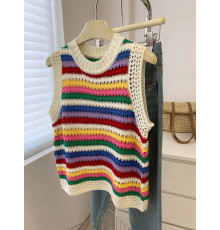 Стильна в'язана жилетка — розмір S