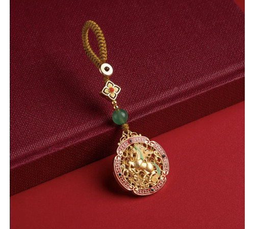 Малайзійський Брелок Кінь Перемоги з авантюрином і чотирилистним конюшином для удачі, щастя, довголіття, успіху та процвітання