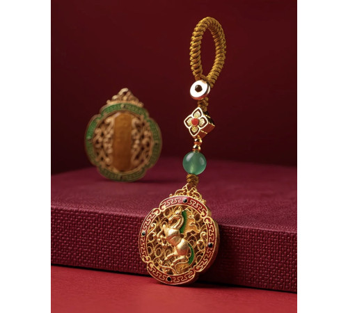 Малайзійський Брелок Кінь Перемоги з авантюрином і чотирилистним конюшином для удачі, щастя, довголіття, успіху та процвітання