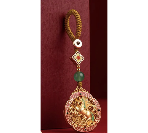 Малайзійський Брелок Кінь Перемоги з авантюрином і чотирилистним конюшином для удачі, щастя, довголіття, успіху та процвітання